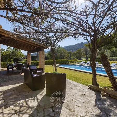 Peric With Pool Quiet And Spacious Wifi Holiday home