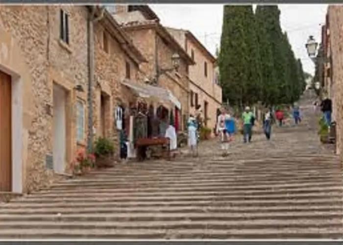 Дом отдыха Peric With Pool Quiet And Spacious Wifi *