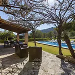 Peric With Pool Quiet And Spacious Wifi 度假居