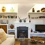 度假居 Peric With Pool Quiet And Spacious Wifi 波连斯萨