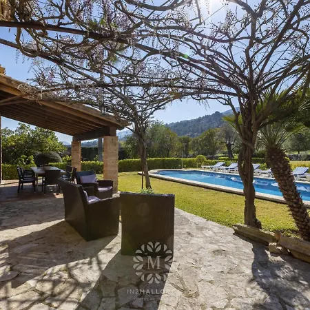 Peric With Pool Quiet And Spacious Wifi 度假居