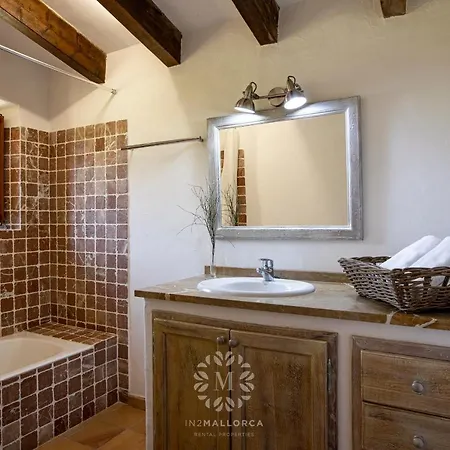 Hébergement de vacances Peric With Pool Quiet&spacious Wifi