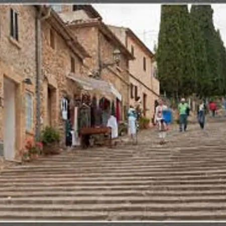 Hébergement de vacances Peric With Pool Quiet&spacious Wifi *